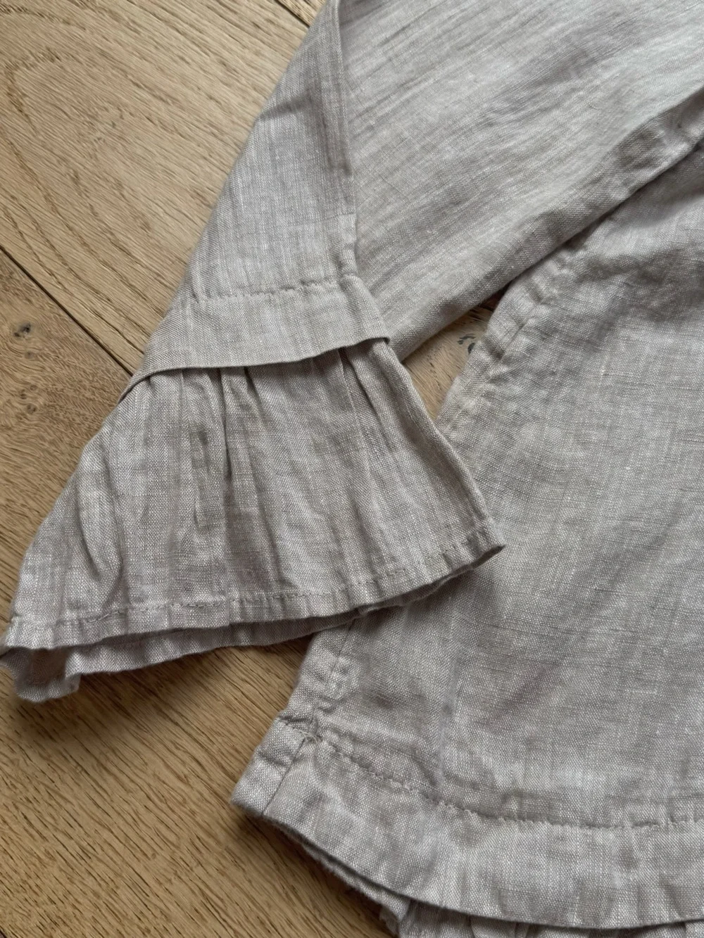 Yuvita Linens Ruffle Hem Linen Top M Beige Boho Cottage Coastal Luxe - Picture 8 of 8
